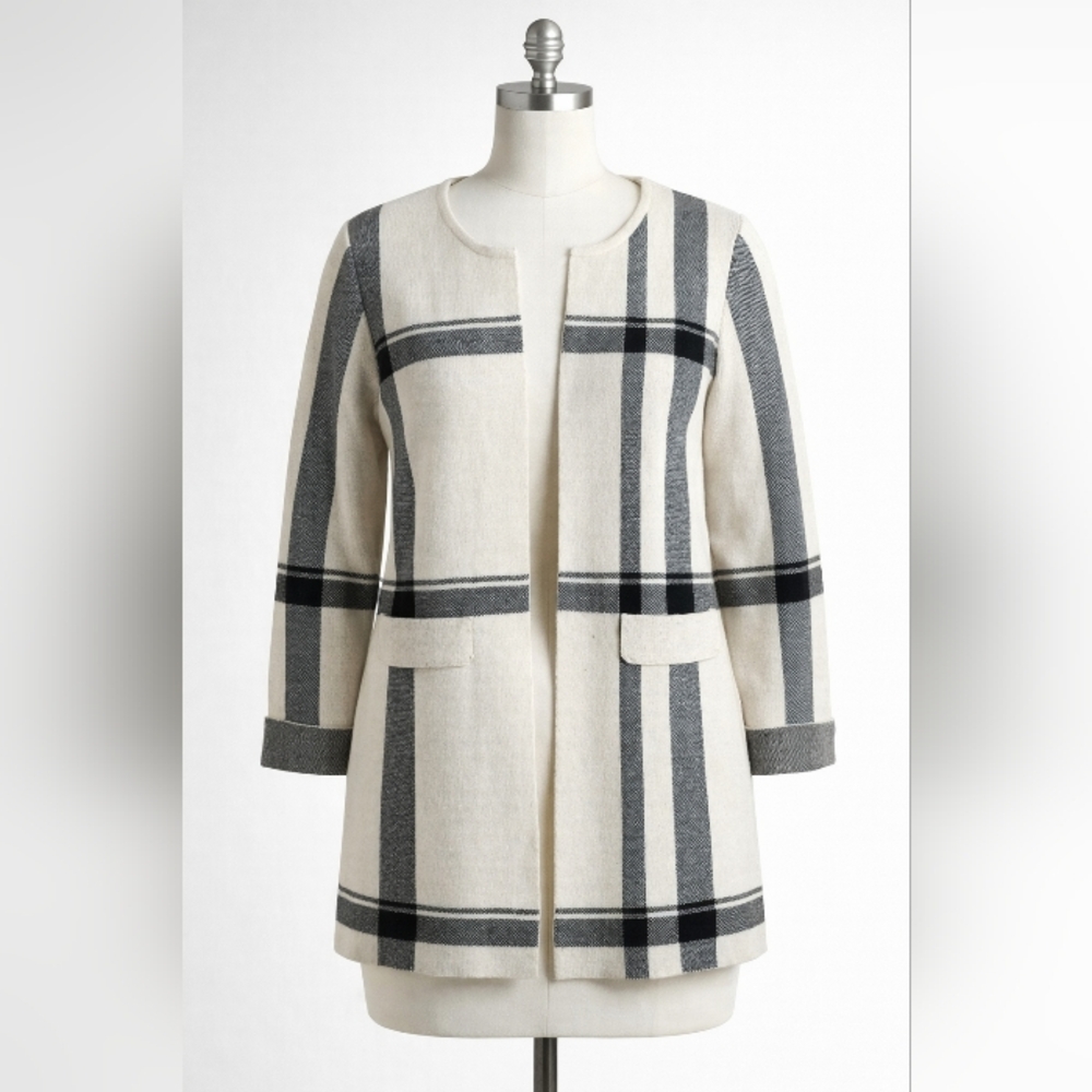 Elle Elegant Black and Cream Checkered Cardigan Size XL✨